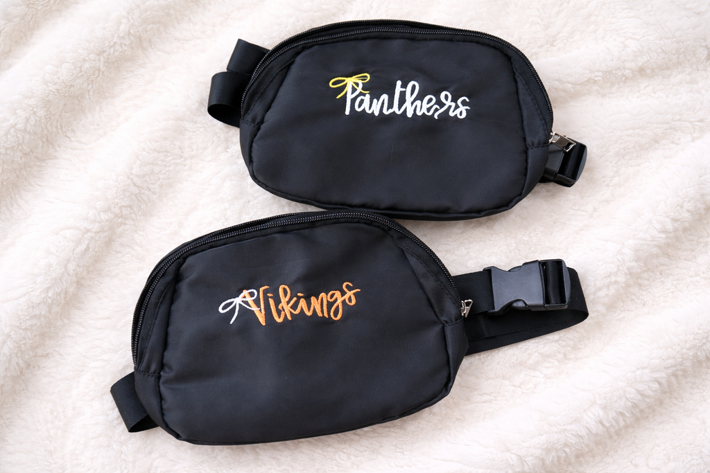 Dainty Bow Crossbody Bag